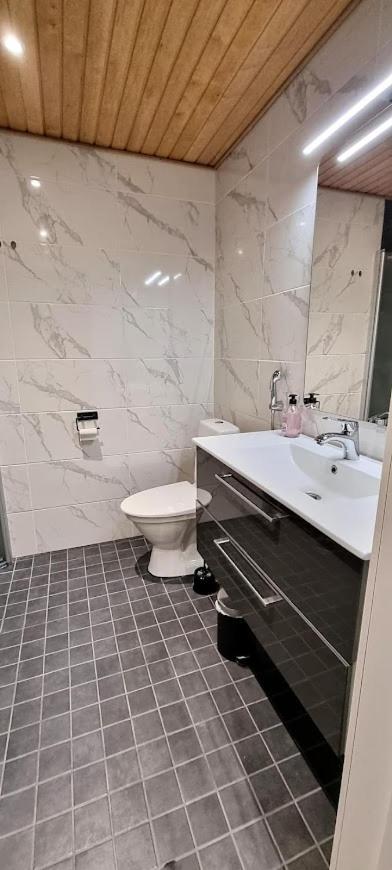 Elegantti Studio Laehellae Kuusamon Keskustaa Apartamento Exterior foto